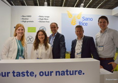 Bij SanoRice: Teunette Mulder, Eva van der Burgt, Pieter Janssen, Gert Hendriksen en Mart Kroon. 